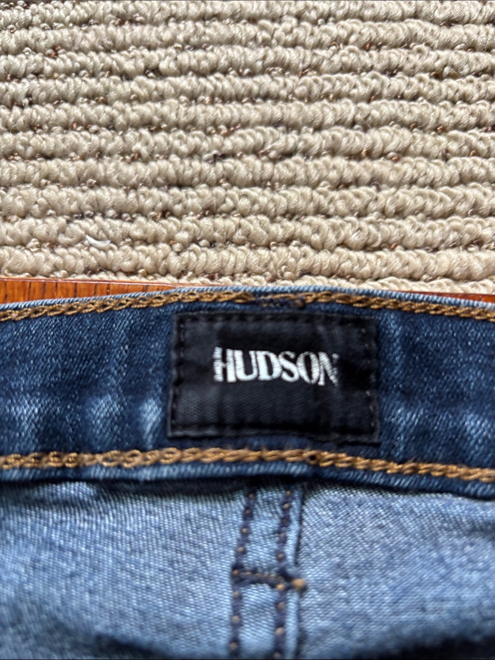 HUDSON Krista Super Skinny Jeans. Size 32. With stretch - Picture 3 of 9